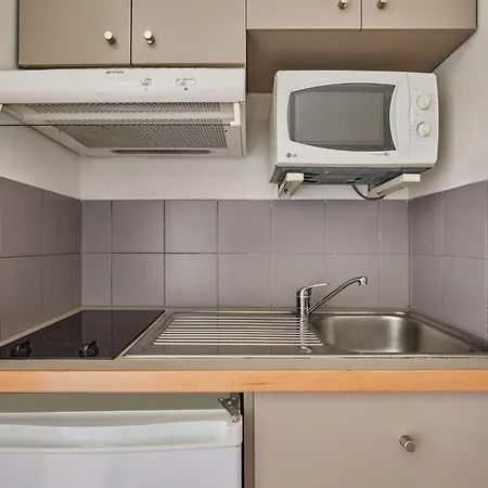 Odalys - Centre 3* نيس